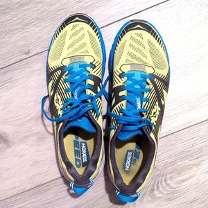 Hoka Tacer 2